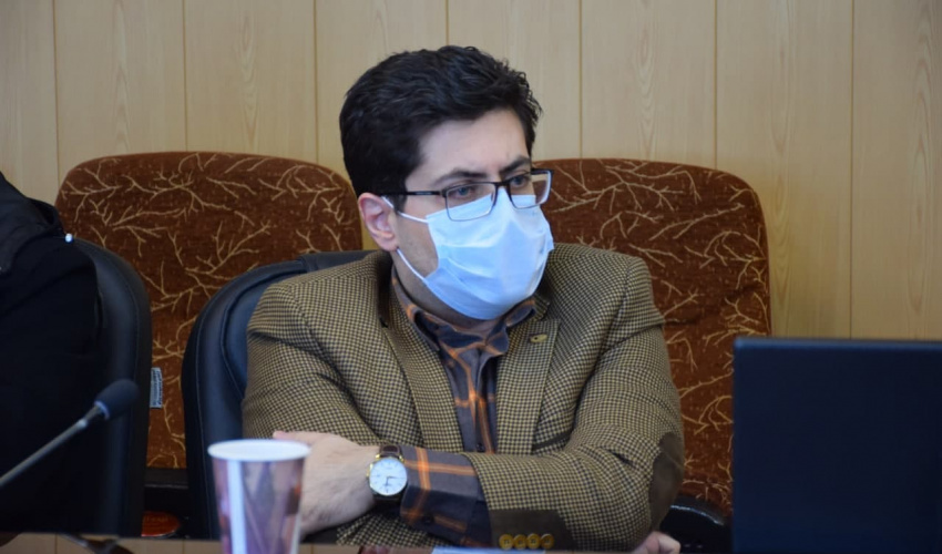 سالمندان و کودکان زیر ۶ سال از خانه بیرون نیایند